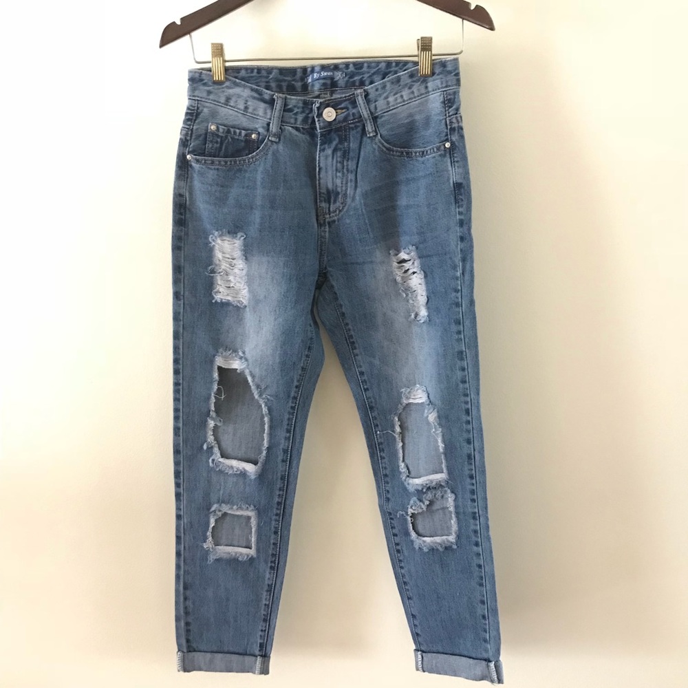 ♦️SOLD♦️ Distressed Denim Jeans By Swan - Picture 3 of 8